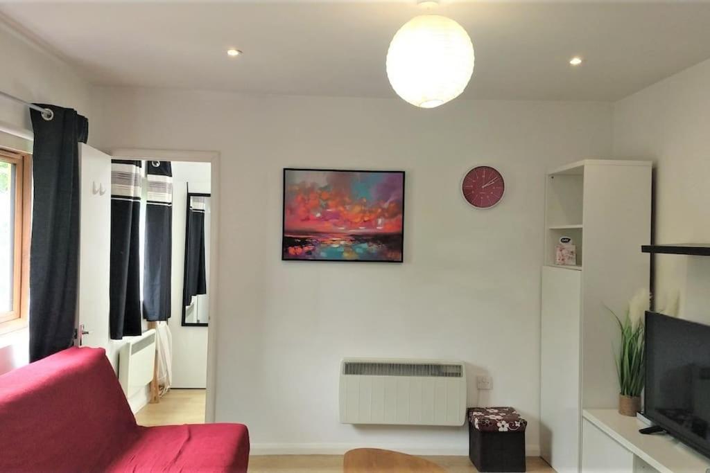 Modern Spacious Detached In * Cambridge